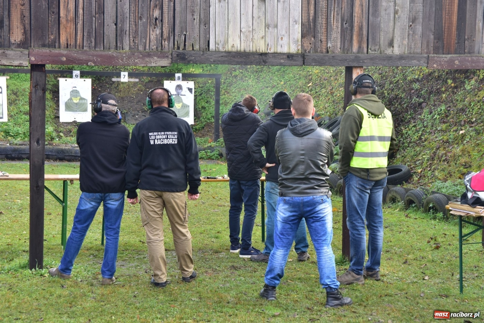 Zdjęcie w galerii na portalu naszraciborz.pl: Jedenaście strzałów na 11 listopada [FOTO]  wiadomości z regionu