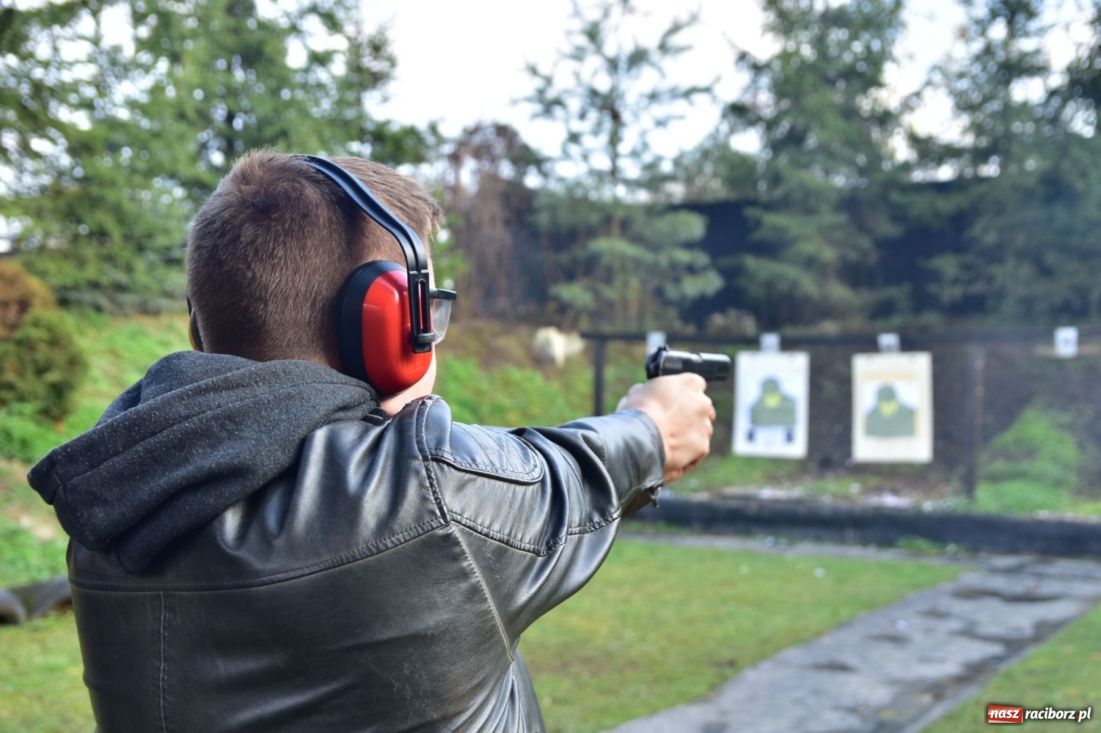 Zdjęcie w galerii na portalu naszraciborz.pl: Jedenaście strzałów na 11 listopada [FOTO]  wiadomości z regionu