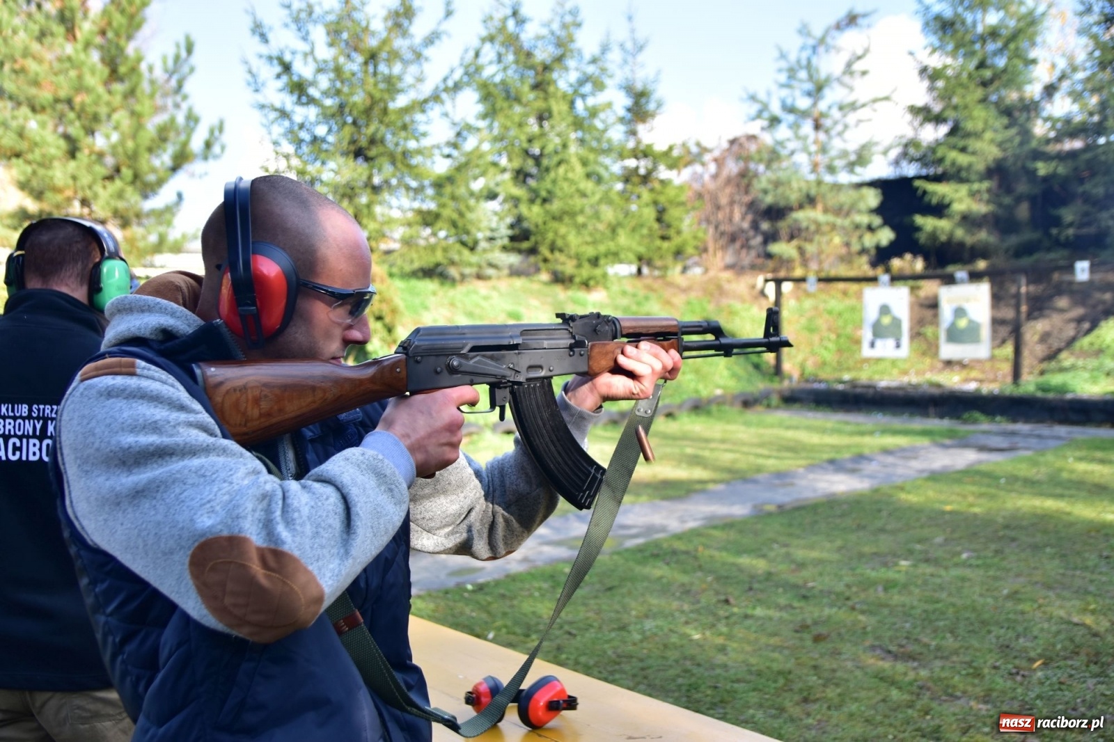 Zdjęcie w galerii na portalu naszraciborz.pl: Jedenaście strzałów na 11 listopada [FOTO]  wiadomości z regionu