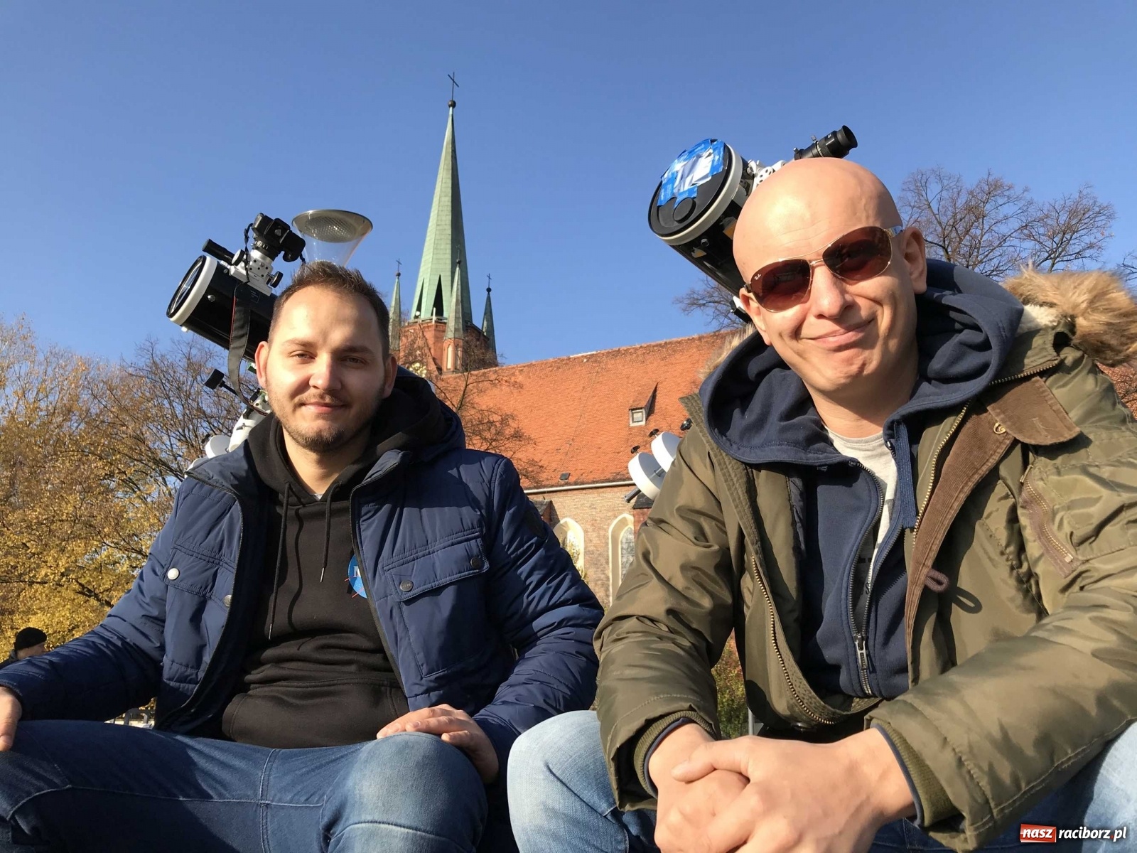 Zdjęcie w galerii na portalu naszraciborz.pl: Merkury jak jeden piksel. Małe obserwatorium przy raciborskiej fontannie wiadomości z regionu