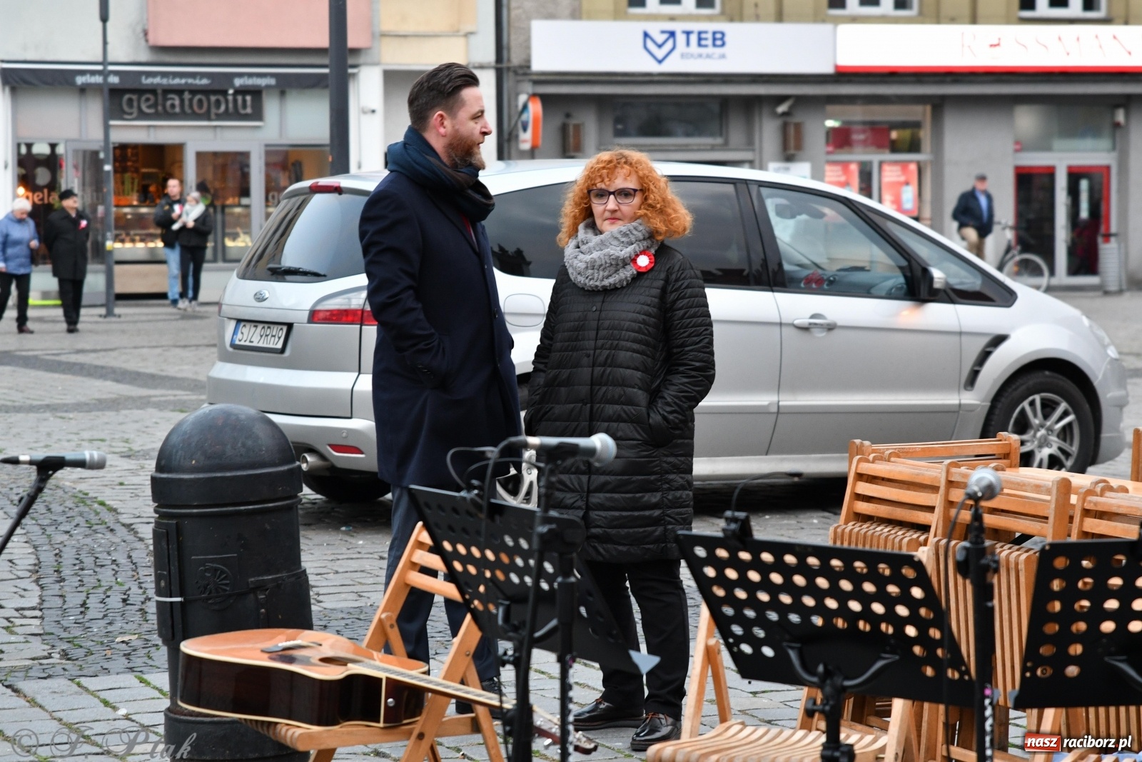 Zdjęcie w galerii na portalu naszraciborz.pl: Racibórz śpiewem świętuje rocznicę odzyskania niepodległości [FOTO i WIDEO] wiadomości z regionu