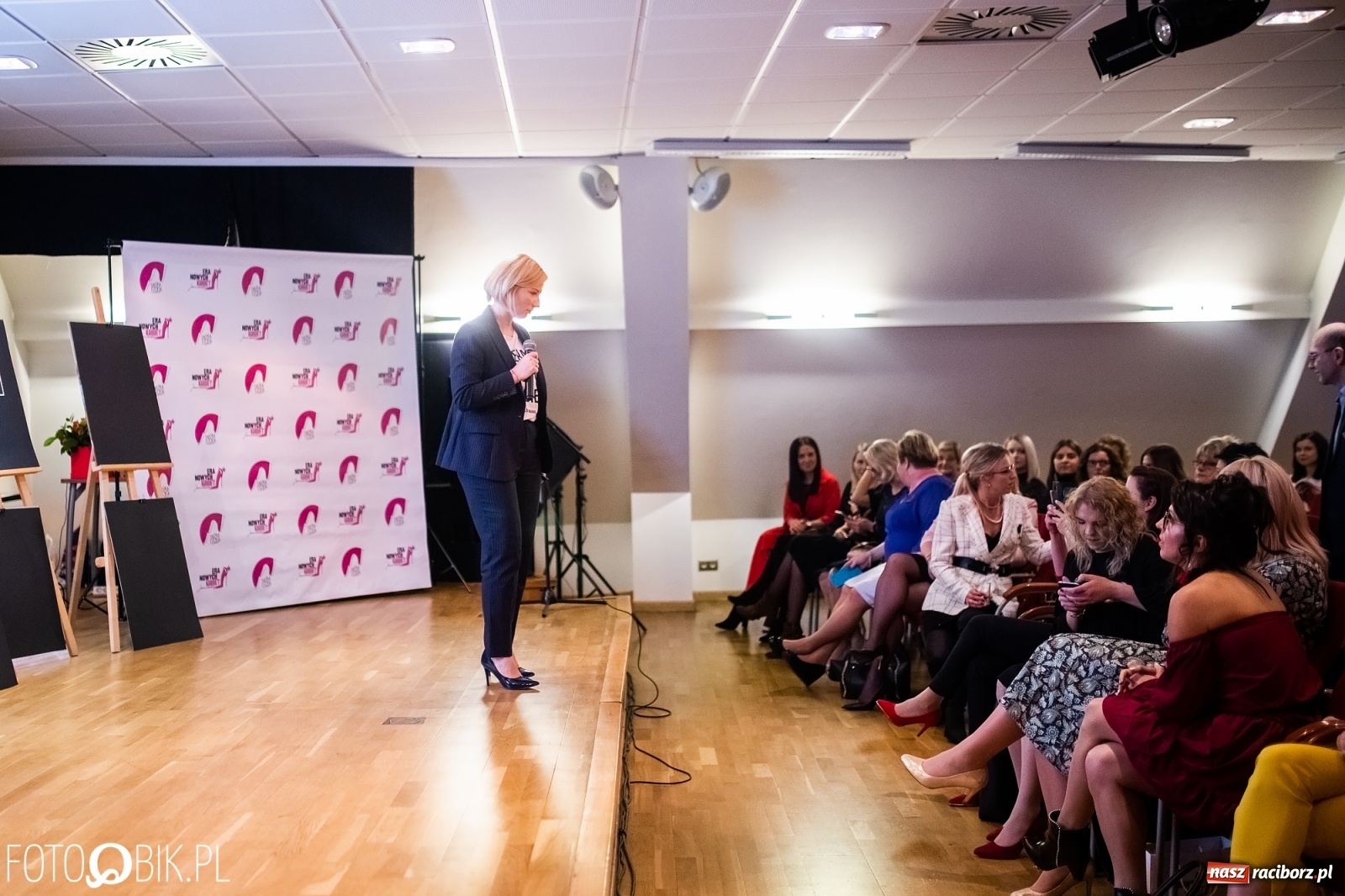 Zdjęcie w galerii na portalu naszraciborz.pl: Top Liderki Ery Nowych Kobiet spotkały się na zamku wiadomości z regionu