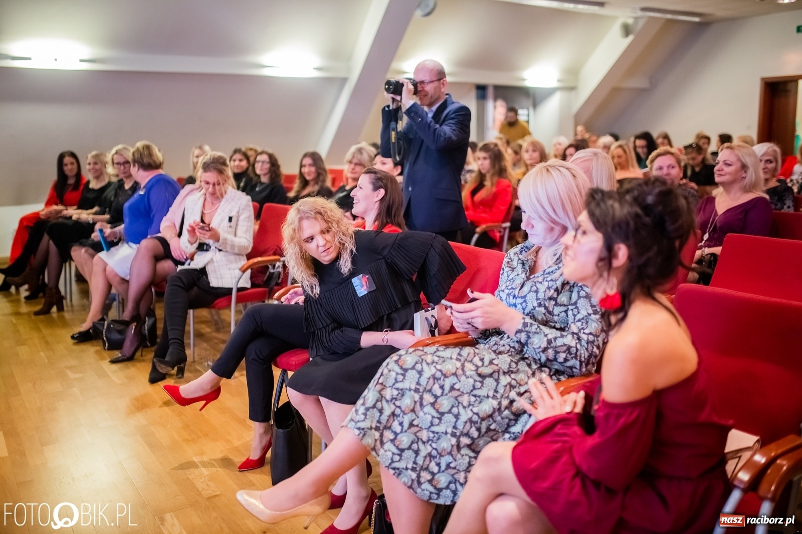 Zdjęcie w galerii na portalu naszraciborz.pl: Top Liderki Ery Nowych Kobiet spotkały się na zamku wiadomości z regionu