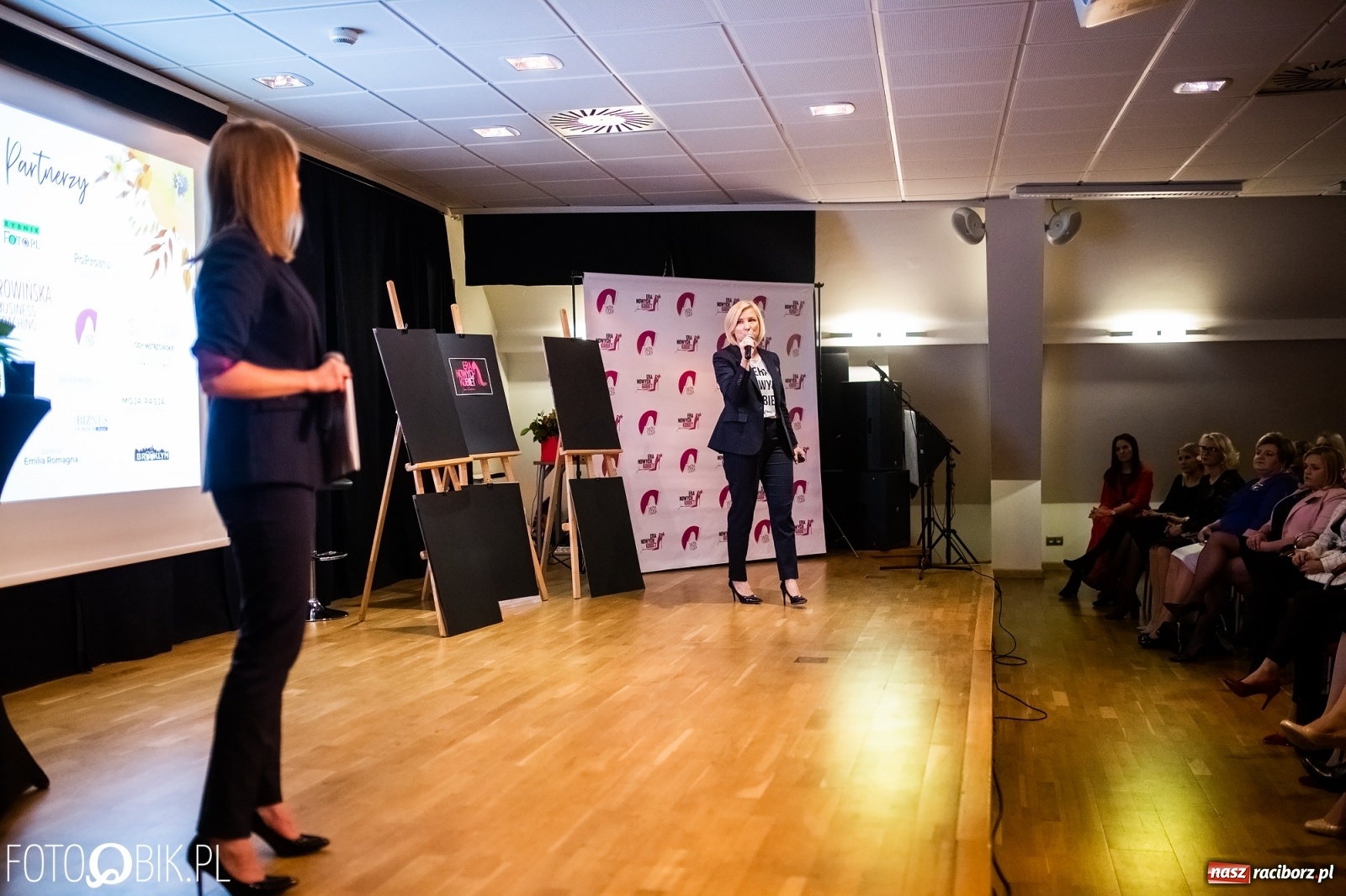 Zdjęcie w galerii na portalu naszraciborz.pl: Top Liderki Ery Nowych Kobiet spotkały się na zamku wiadomości z regionu