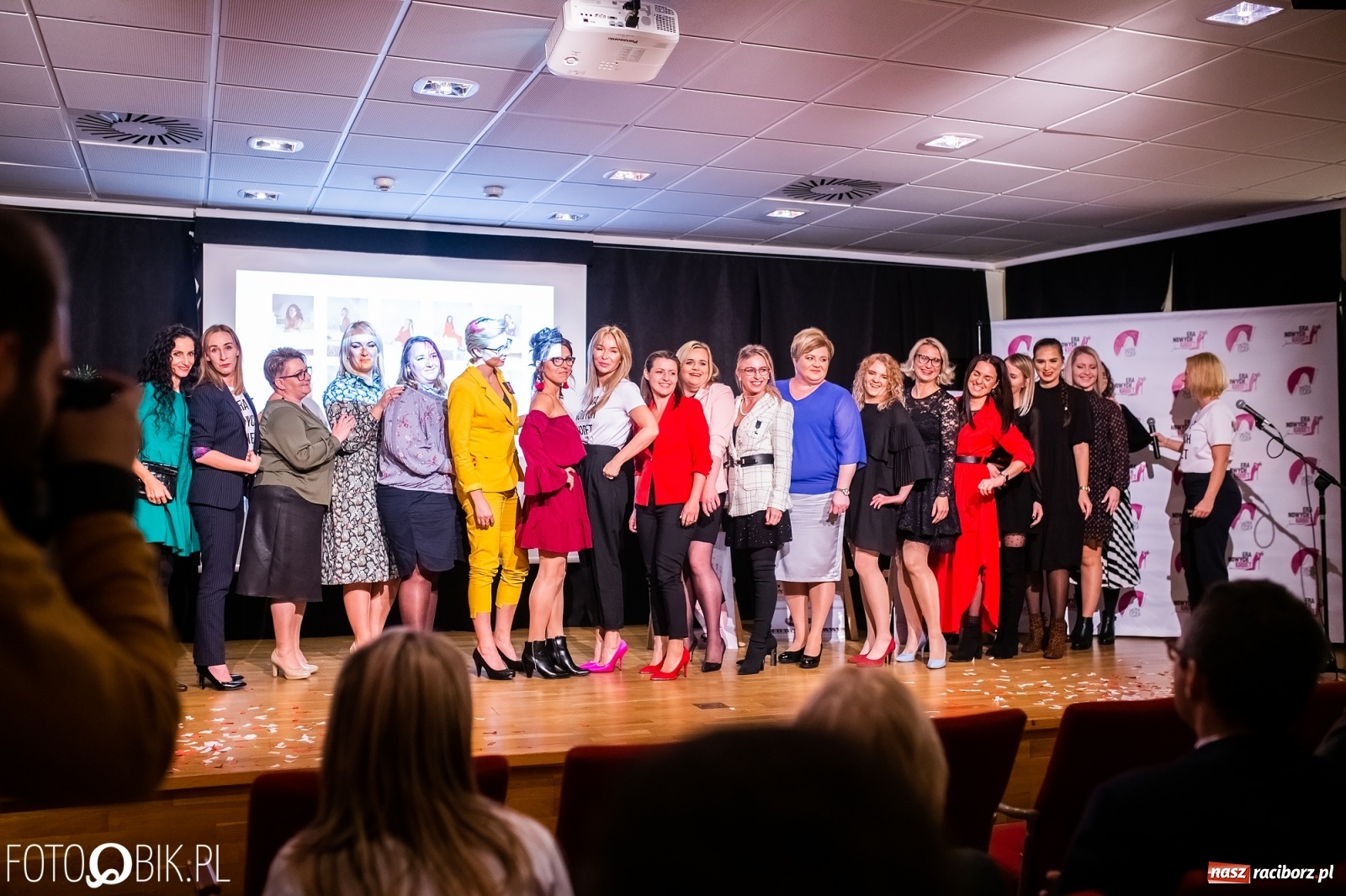 Zdjęcie w galerii na portalu naszraciborz.pl: Top Liderki Ery Nowych Kobiet spotkały się na zamku wiadomości z regionu