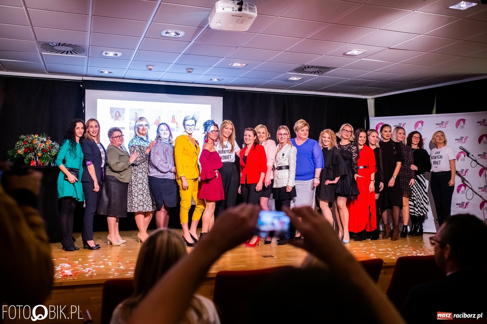 Zdjęcie w galerii na portalu naszraciborz.pl: Top Liderki Ery Nowych Kobiet spotkały się na zamku wiadomości z regionu