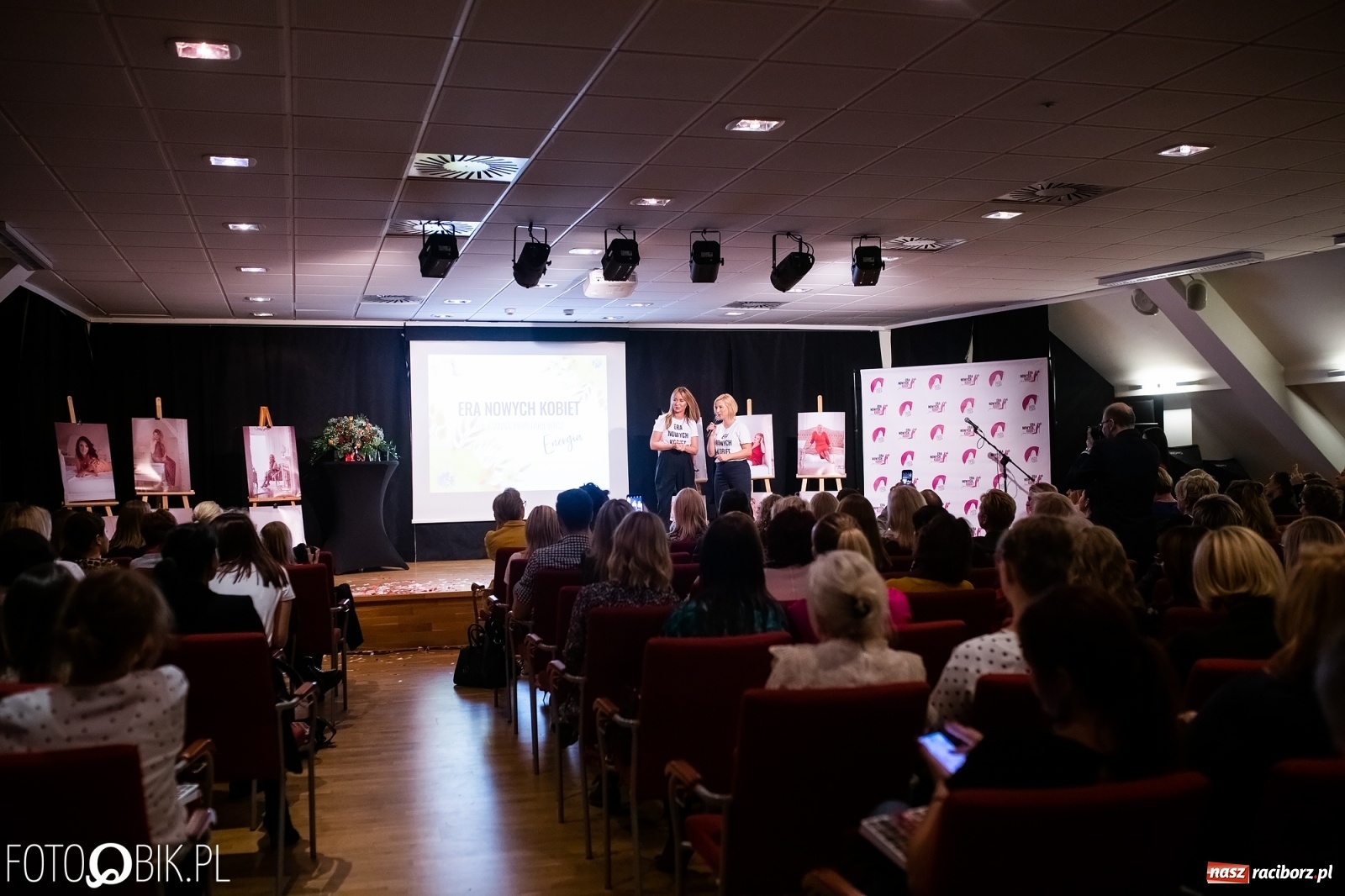 Zdjęcie w galerii na portalu naszraciborz.pl: Top Liderki Ery Nowych Kobiet spotkały się na zamku wiadomości z regionu