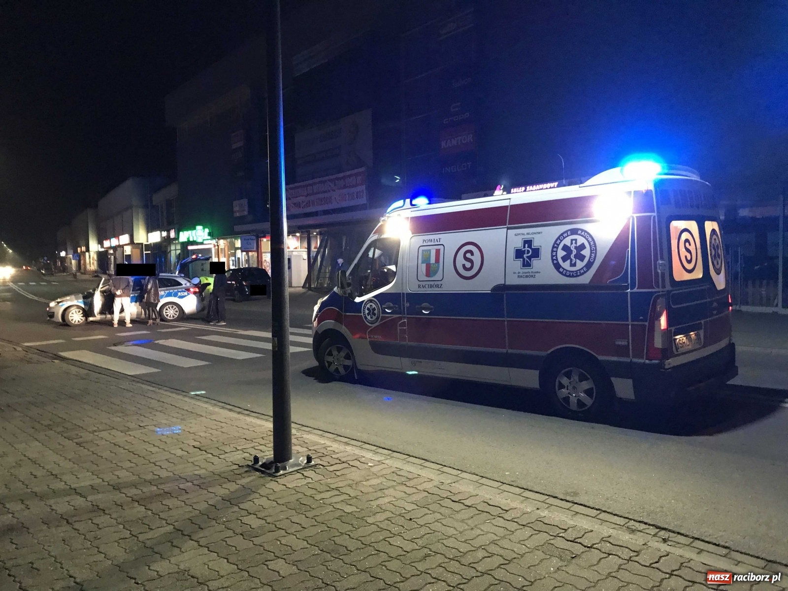 Zdjęcie w galerii na portalu naszraciborz.pl: Wypadek na ulicy Opawskiej [FOTO]  wiadomości z regionu