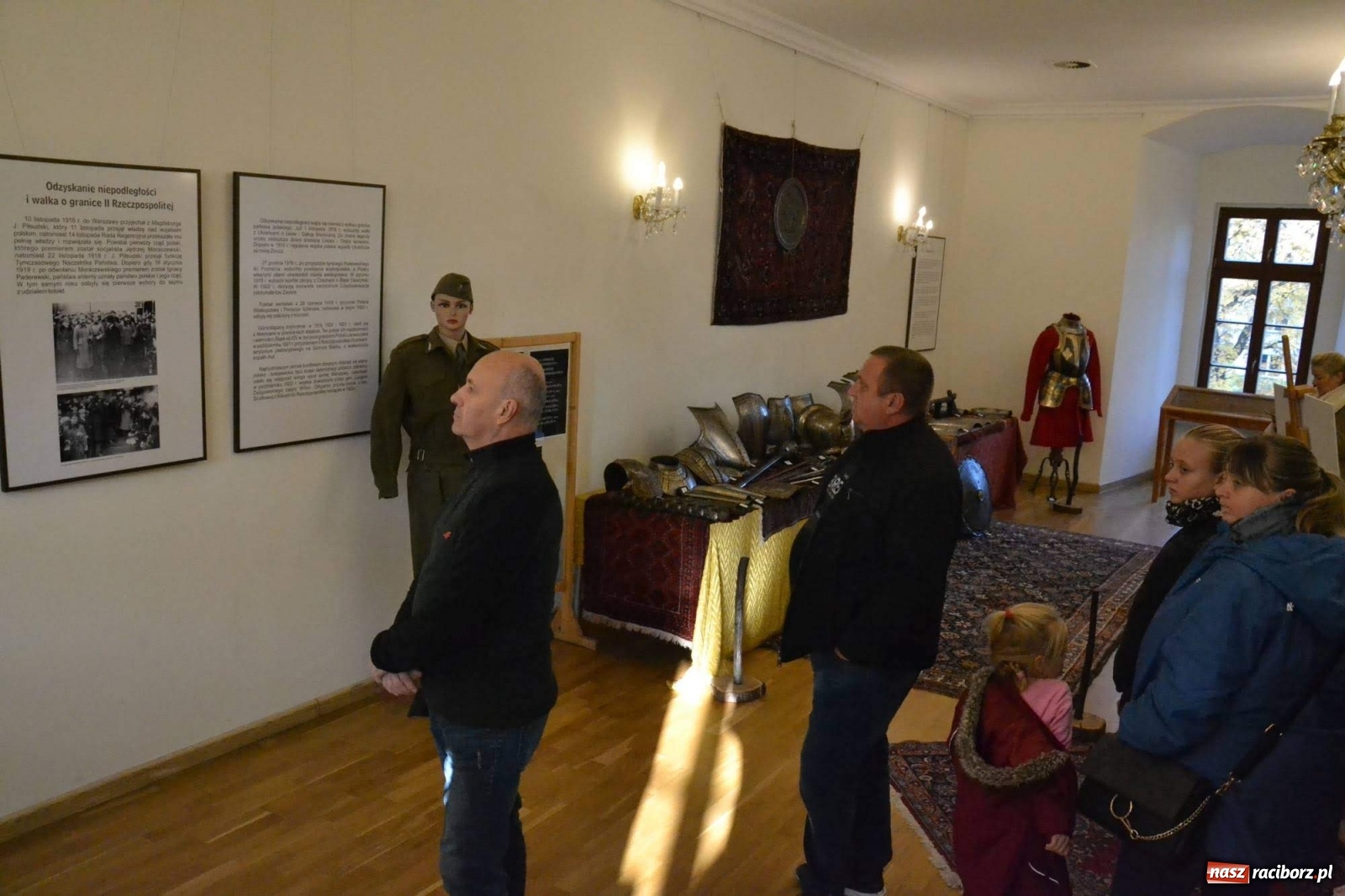 Zdjęcie w galerii na portalu naszraciborz.pl: Karty z historii Polski. Nowa wystawa na zamku  wiadomości z regionu