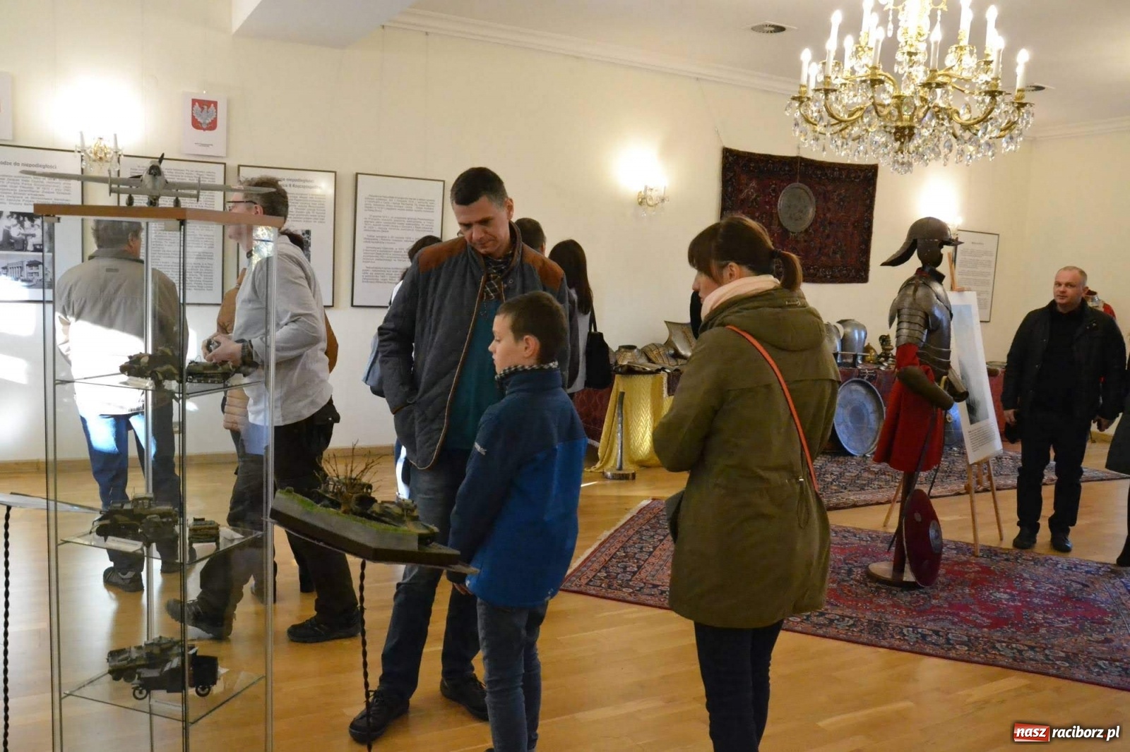 Zdjęcie w galerii na portalu naszraciborz.pl: Karty z historii Polski. Nowa wystawa na zamku  wiadomości z regionu