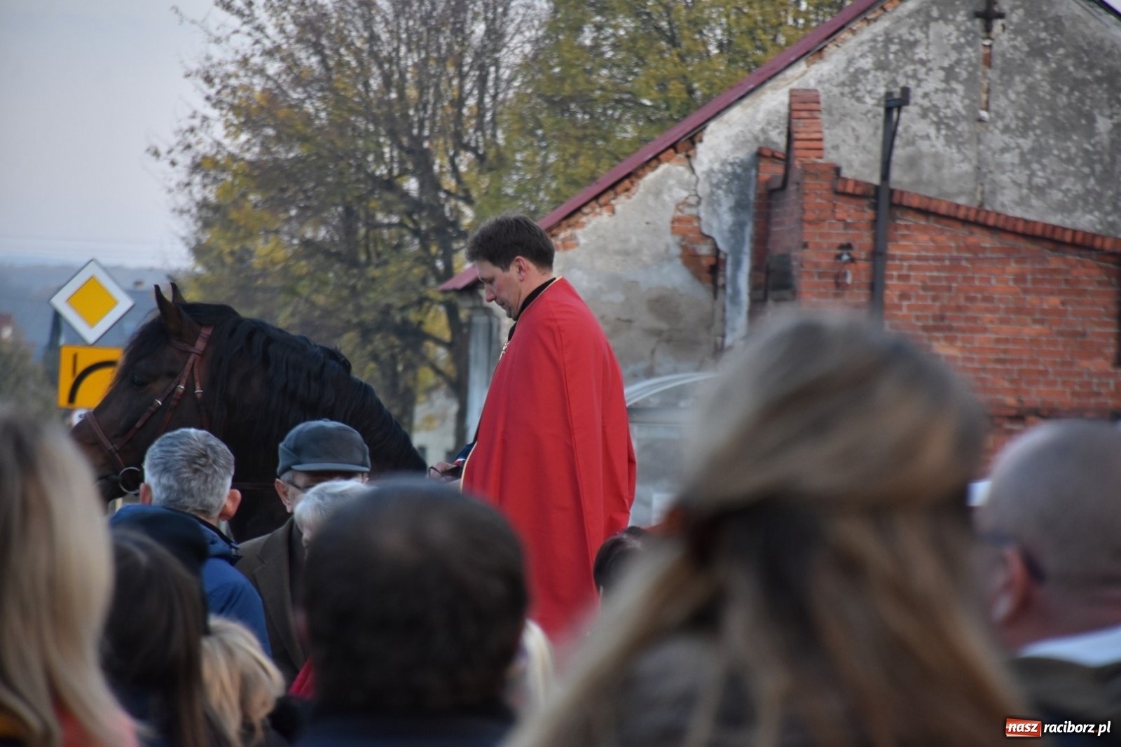 Zdjęcie w galerii na portalu naszraciborz.pl: Martinstag w Bieńkowicach. Pochód i pyszne rogale [FOTO]  wiadomości z regionu