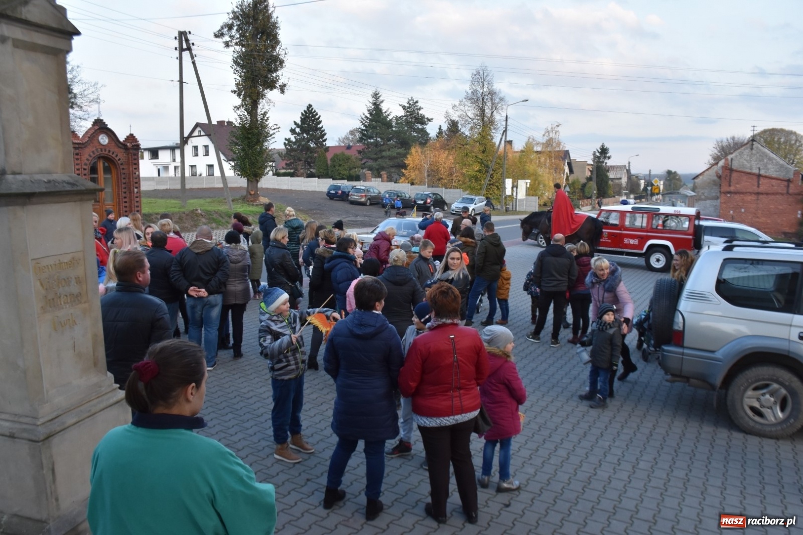 Zdjęcie w galerii na portalu naszraciborz.pl: Martinstag w Bieńkowicach. Pochód i pyszne rogale [FOTO]  wiadomości z regionu