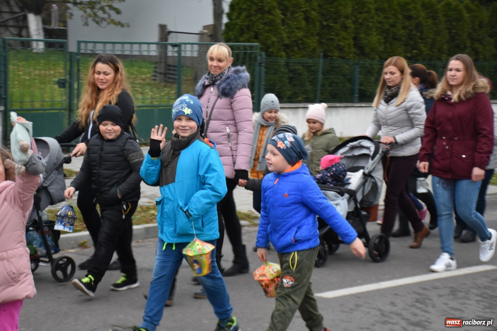 Zdjęcie w galerii na portalu naszraciborz.pl: Martinstag w Bieńkowicach. Pochód i pyszne rogale [FOTO]  wiadomości z regionu