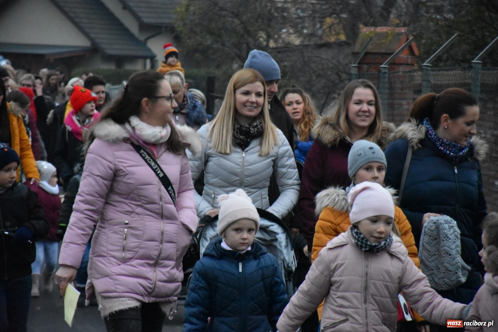 Zdjęcie w galerii na portalu naszraciborz.pl: Martinstag w Bieńkowicach. Pochód i pyszne rogale [FOTO]  wiadomości z regionu