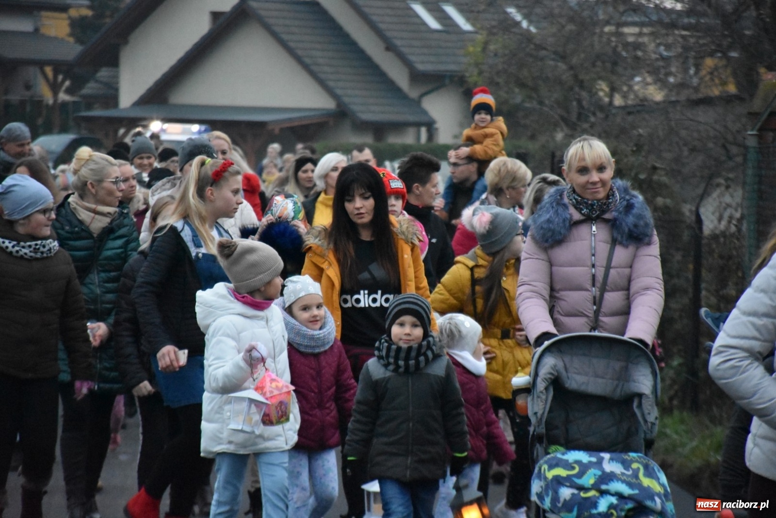 Zdjęcie w galerii na portalu naszraciborz.pl: Martinstag w Bieńkowicach. Pochód i pyszne rogale [FOTO]  wiadomości z regionu