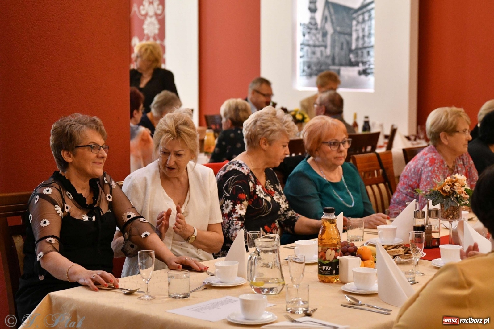 Zdjęcie w galerii na portalu naszraciborz.pl: Raciborskie obchody Dnia Seniora  wiadomości z regionu
