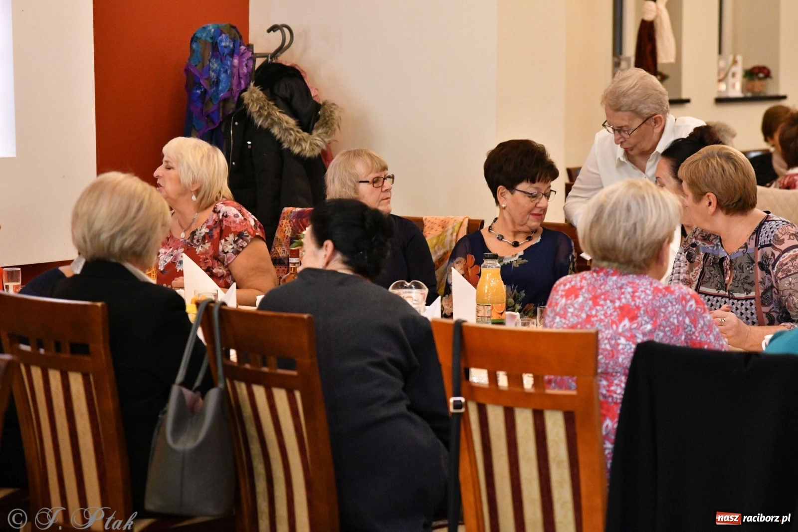 Zdjęcie w galerii na portalu naszraciborz.pl: Raciborskie obchody Dnia Seniora  wiadomości z regionu