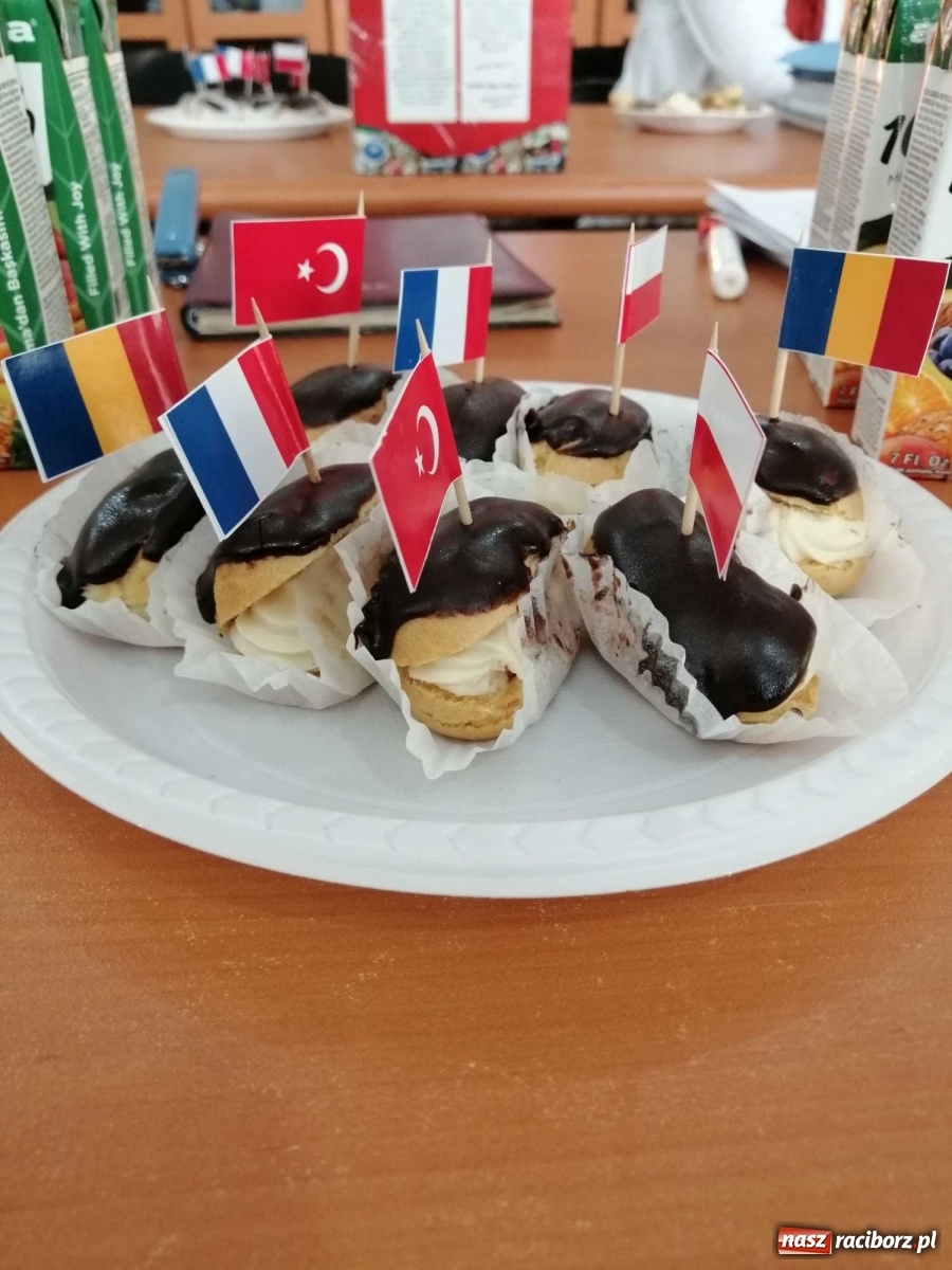 Zdjęcie w galerii na portalu naszraciborz.pl: Młodzież z Kasprowicza na Erasmusie w Turcji  wiadomości z regionu