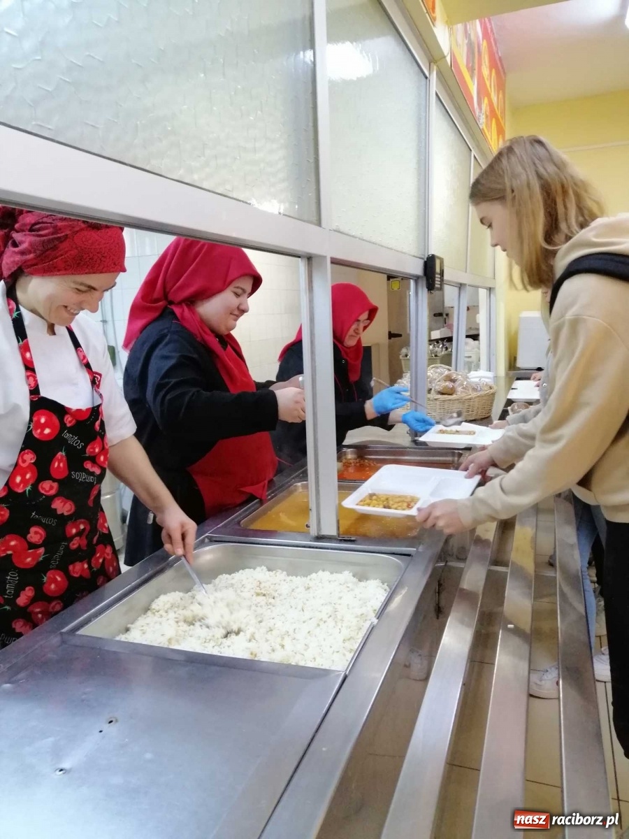 Zdjęcie w galerii na portalu naszraciborz.pl: Młodzież z Kasprowicza na Erasmusie w Turcji  wiadomości z regionu