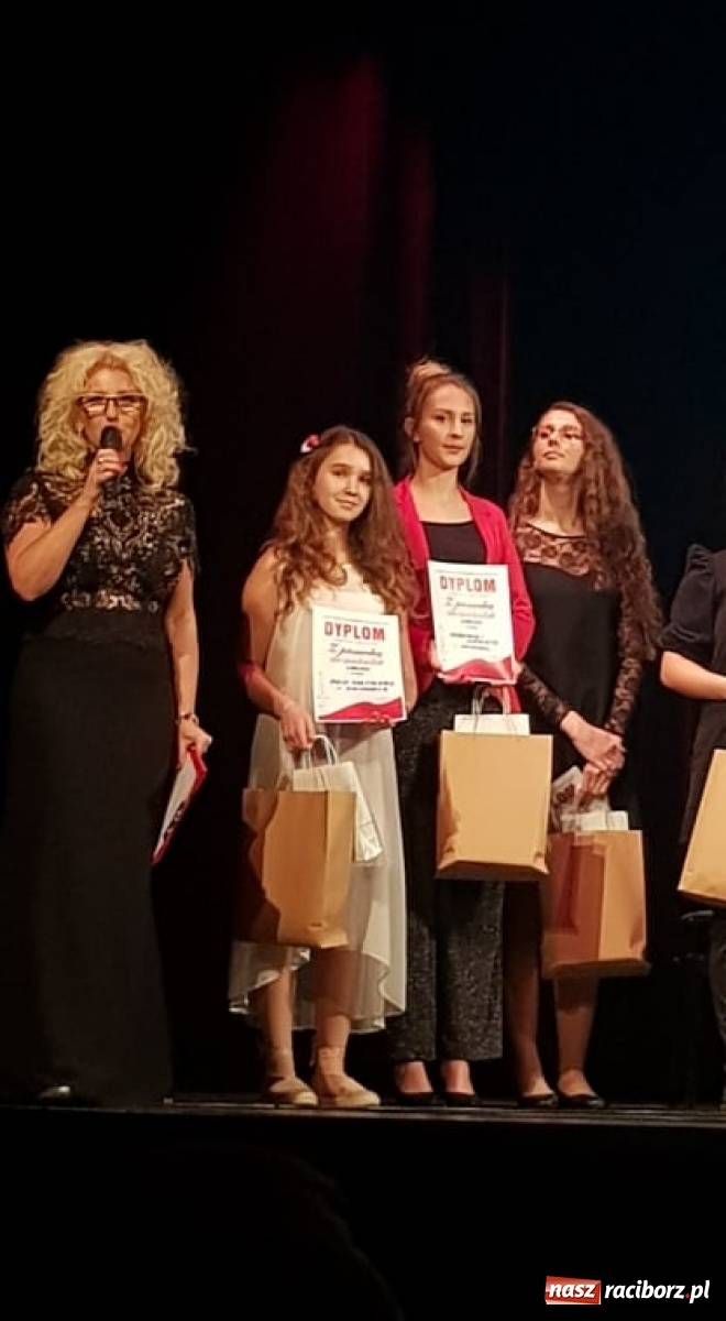 Zdjęcie w galerii na portalu naszraciborz.pl: Wokalne sukcesy raciborzanki Mai Kołpackiej  wiadomości z regionu