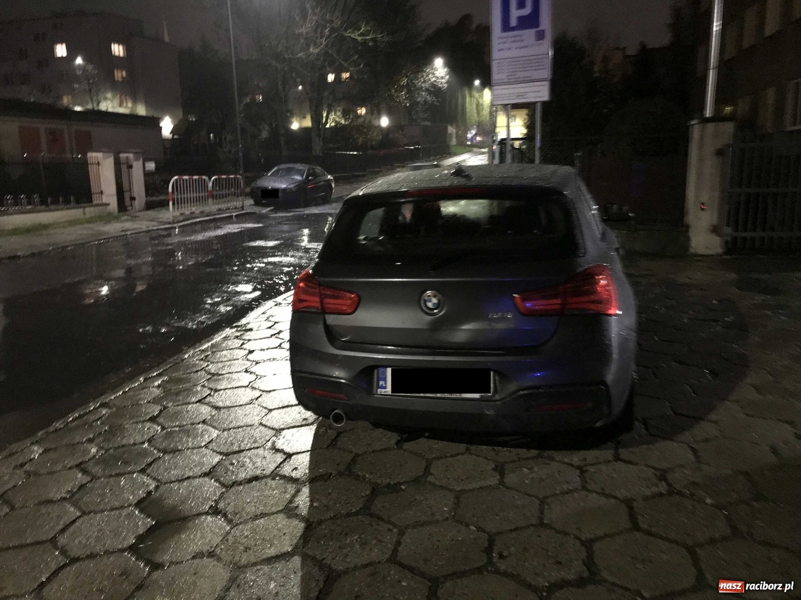 Zdjęcie w galerii na portalu naszraciborz.pl: Zderzenie trzech pojazdów na Odrostradzie wiadomości z regionu