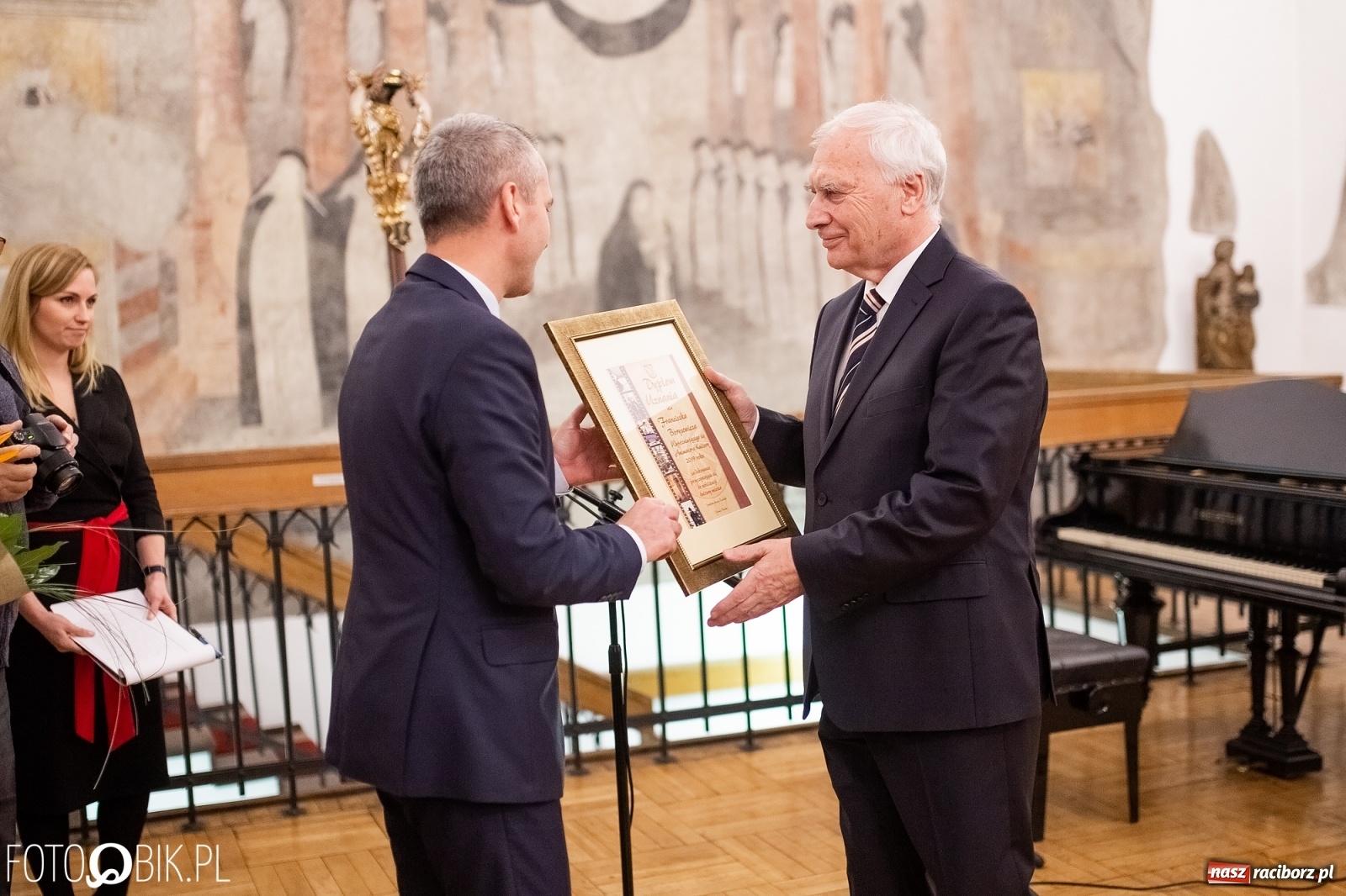 Zdjęcie w galerii na portalu naszraciborz.pl: Święto Animatora Kultury w raciborskim Muzeum wiadomości z regionu