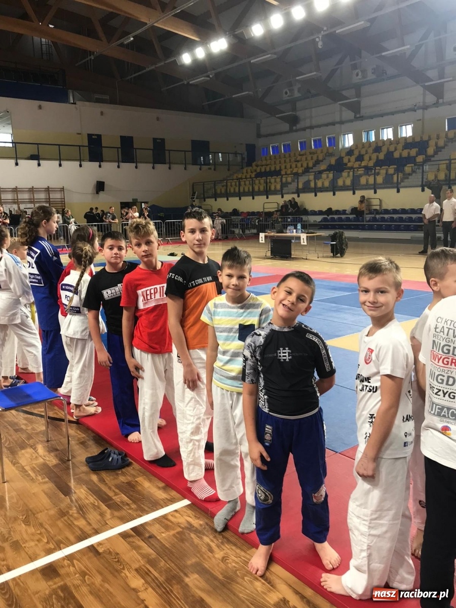 Zdjęcie w galerii na portalu naszraciborz.pl: Łamatorzy z sukcesami na matach w Katowicach  wiadomości z regionu