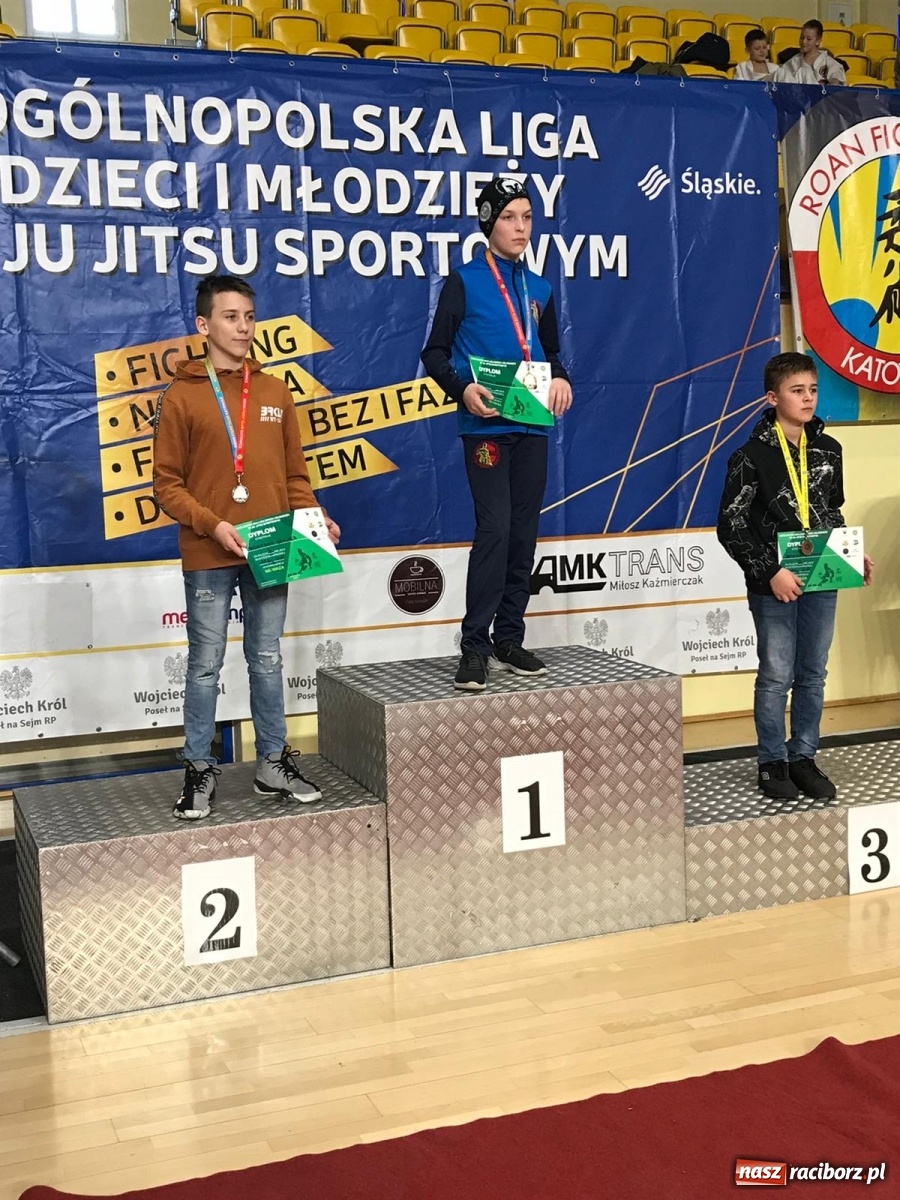 Zdjęcie w galerii na portalu naszraciborz.pl: Łamatorzy z sukcesami na matach w Katowicach  wiadomości z regionu