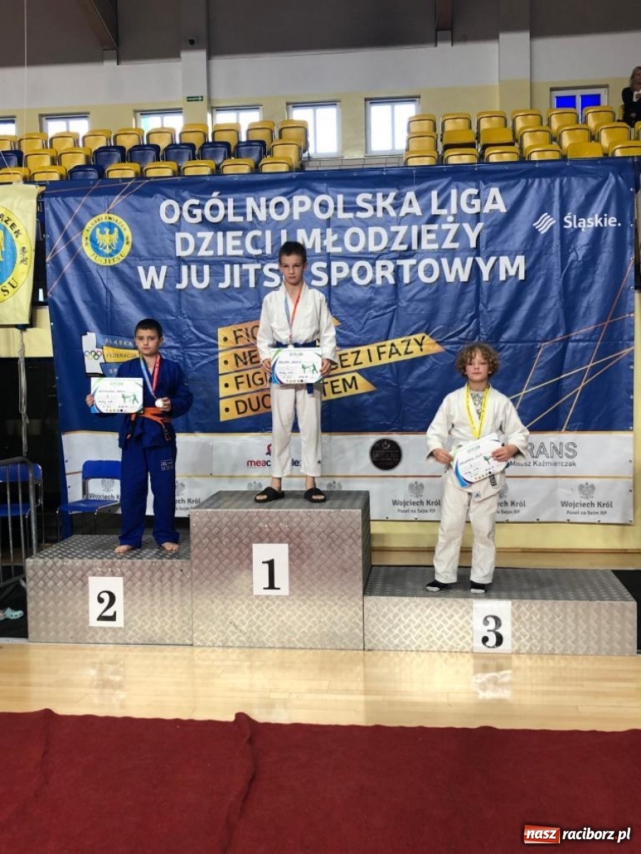 Zdjęcie w galerii na portalu naszraciborz.pl: Łamatorzy z sukcesami na matach w Katowicach  wiadomości z regionu