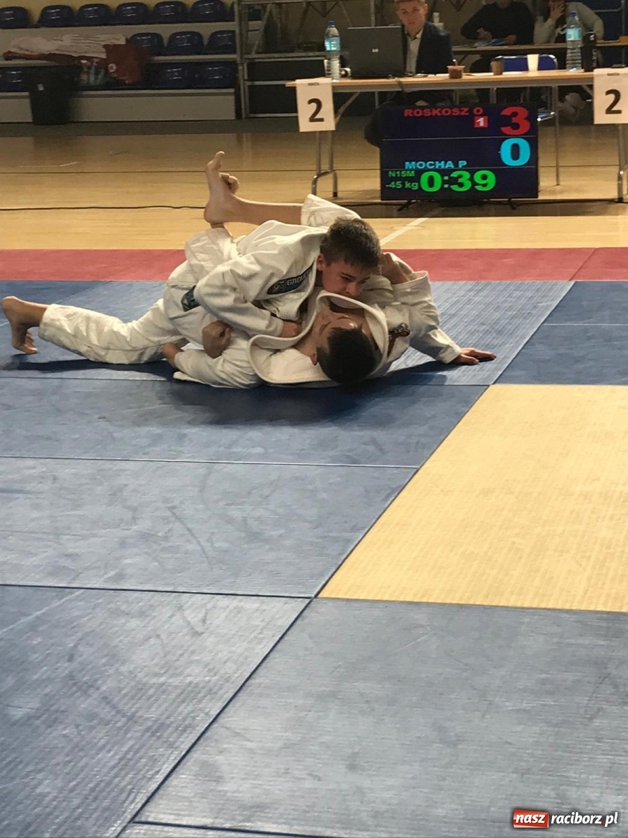 Zdjęcie w galerii na portalu naszraciborz.pl: Łamatorzy z sukcesami na matach w Katowicach  wiadomości z regionu