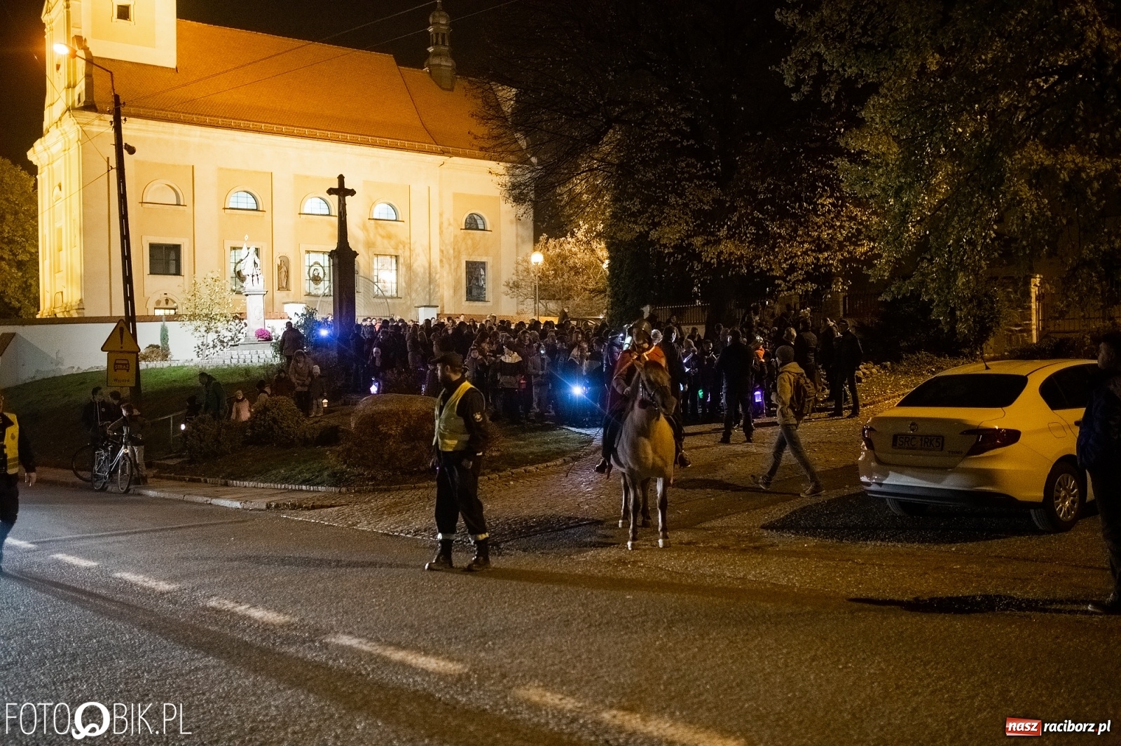 Zdjęcie w galerii na portalu naszraciborz.pl: Święty Marcin zawitał do Tworkowa wiadomości z regionu