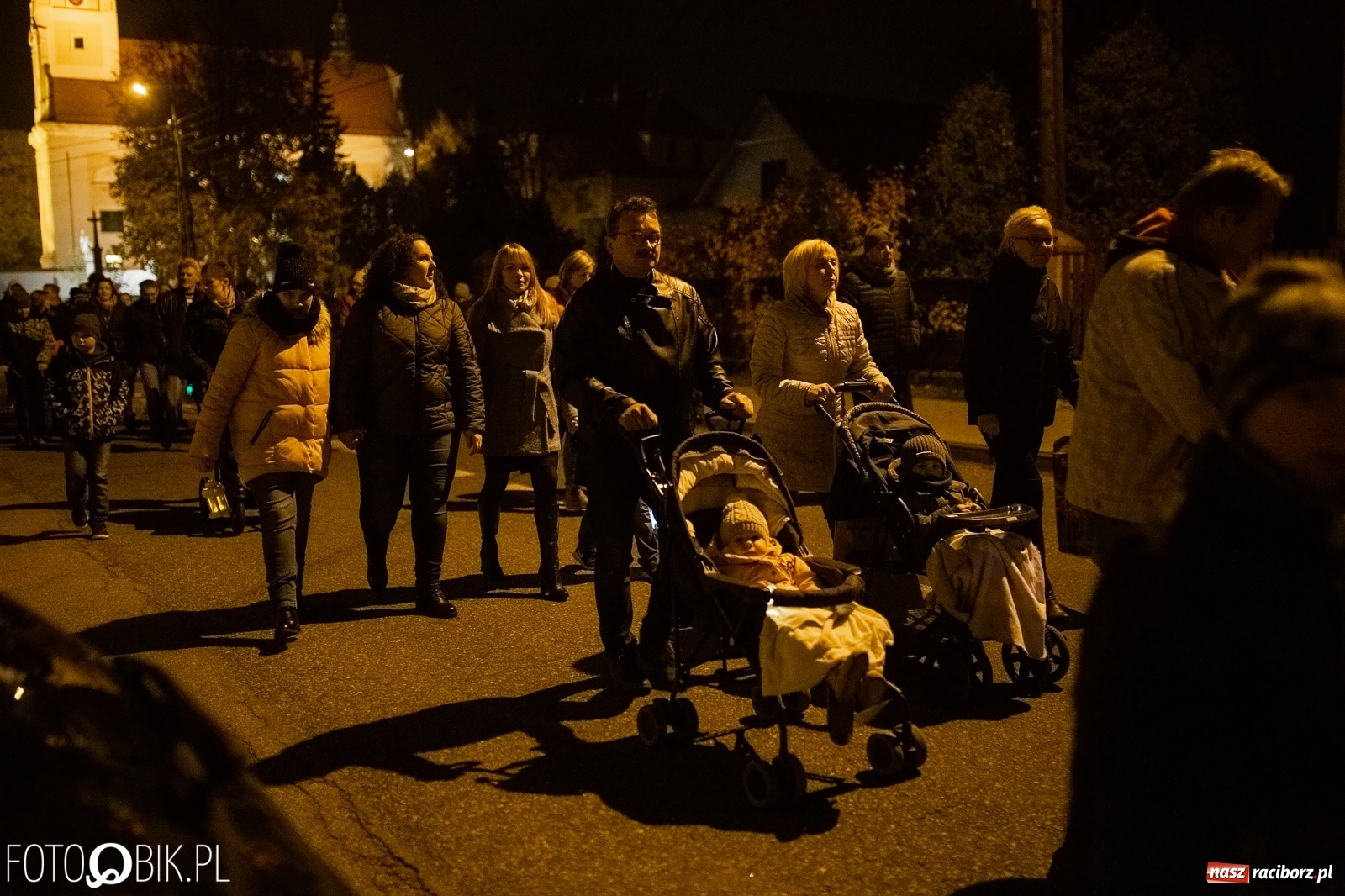 Zdjęcie w galerii na portalu naszraciborz.pl: Święty Marcin zawitał do Tworkowa wiadomości z regionu