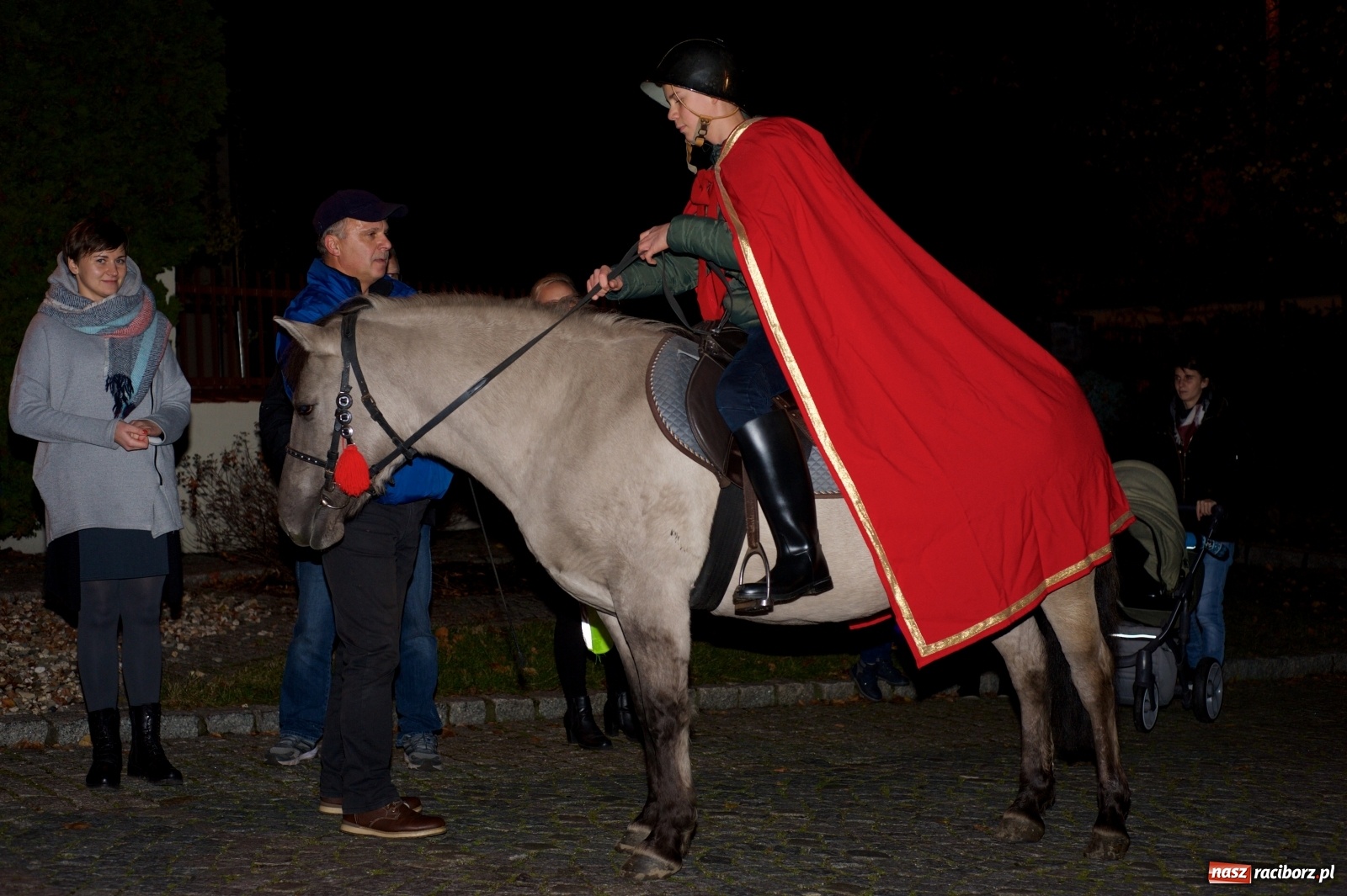 Zdjęcie w galerii na portalu naszraciborz.pl: Święty Marcin zawitał do Tworkowa wiadomości z regionu
