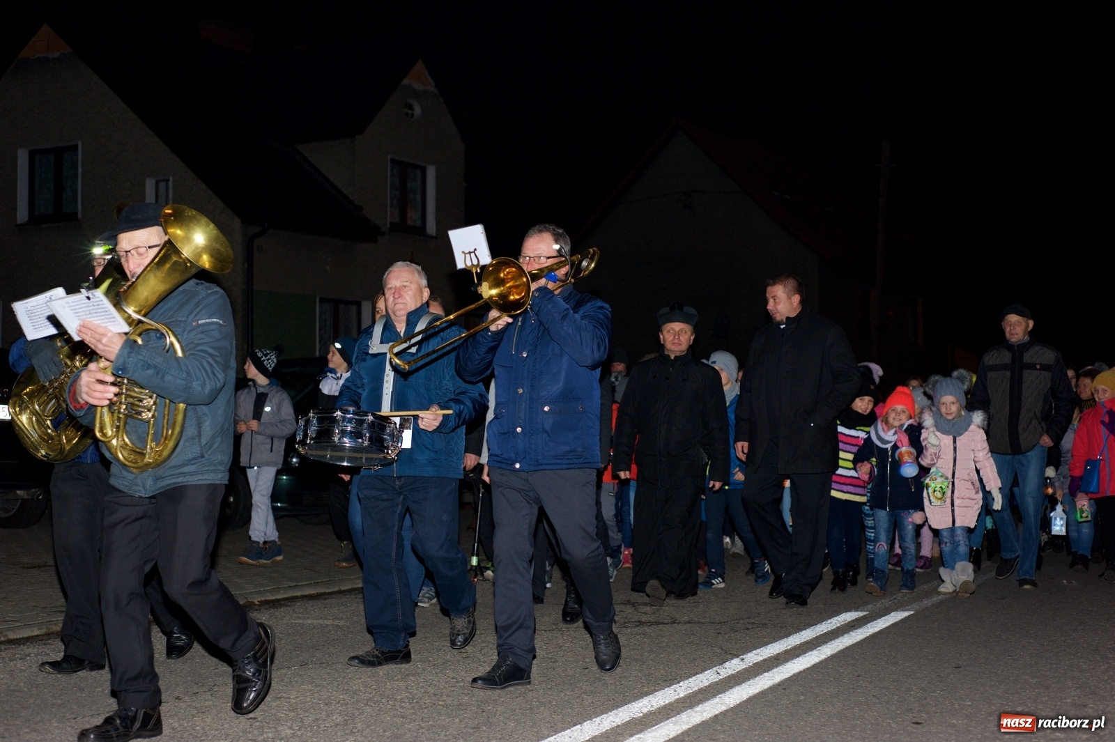 Zdjęcie w galerii na portalu naszraciborz.pl: Święty Marcin zawitał do Tworkowa wiadomości z regionu