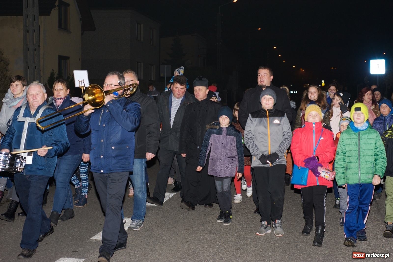Zdjęcie w galerii na portalu naszraciborz.pl: Święty Marcin zawitał do Tworkowa wiadomości z regionu