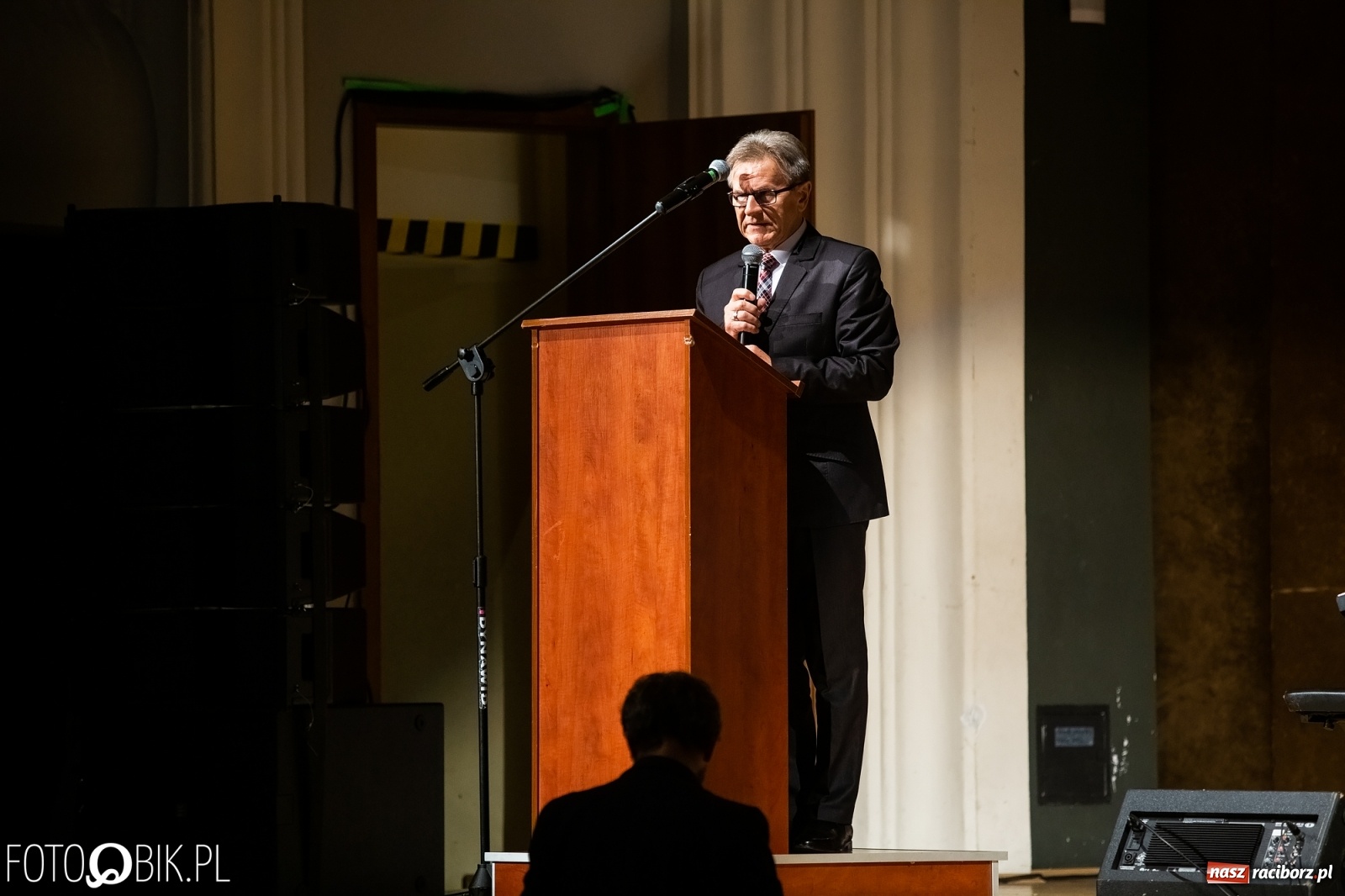 Zdjęcie w galerii na portalu naszraciborz.pl: Wręczono kolejne medale ks. Stefana Pieczki wiadomości z regionu