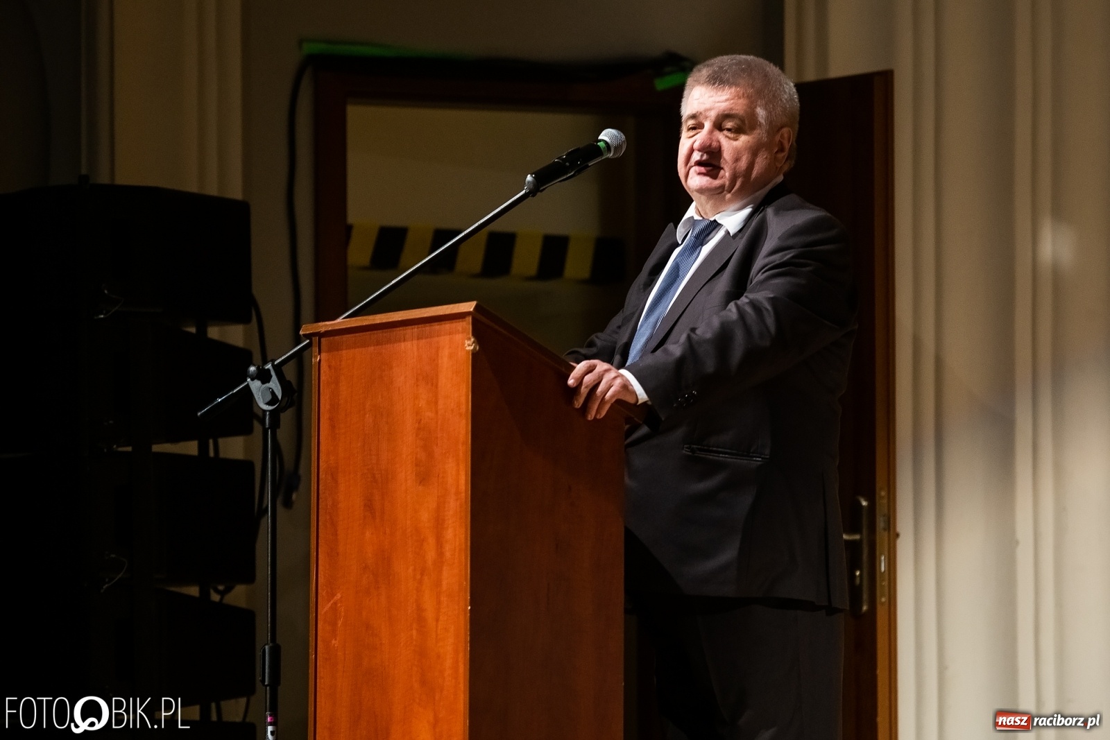 Zdjęcie w galerii na portalu naszraciborz.pl: Wręczono kolejne medale ks. Stefana Pieczki wiadomości z regionu