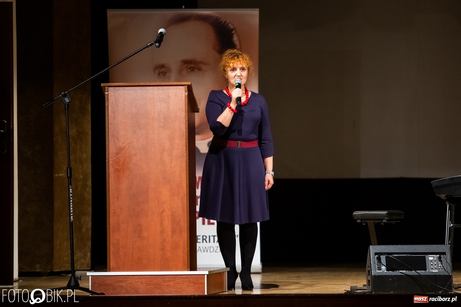 Zdjęcie w galerii na portalu naszraciborz.pl: Wręczono kolejne medale ks. Stefana Pieczki wiadomości z regionu