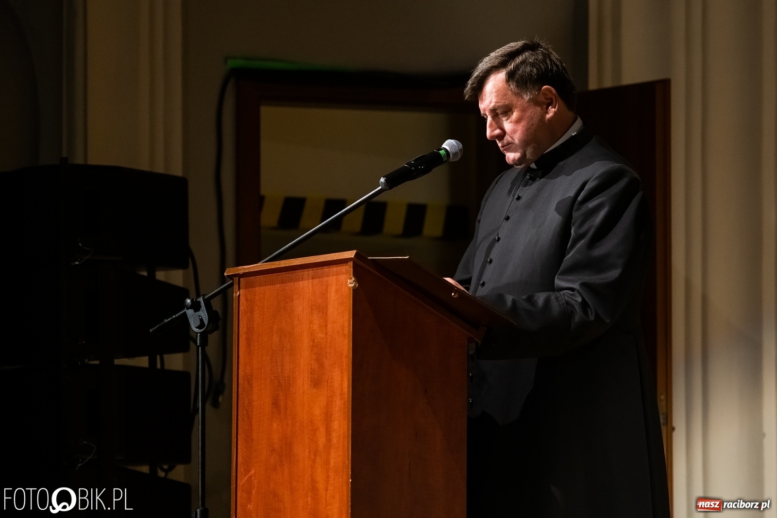 Zdjęcie w galerii na portalu naszraciborz.pl: Wręczono kolejne medale ks. Stefana Pieczki wiadomości z regionu