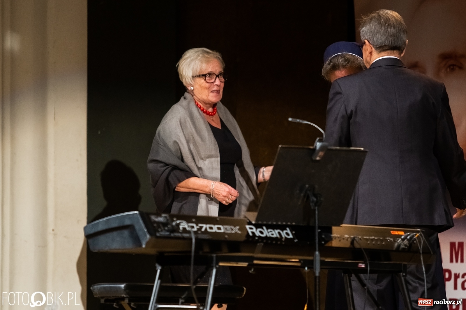 Zdjęcie w galerii na portalu naszraciborz.pl: Wręczono kolejne medale ks. Stefana Pieczki wiadomości z regionu