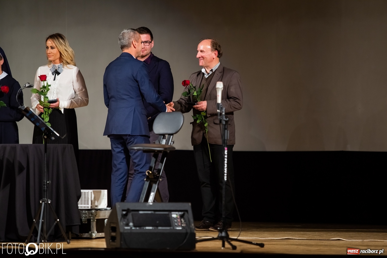 Zdjęcie w galerii na portalu naszraciborz.pl: Wręczono kolejne medale ks. Stefana Pieczki wiadomości z regionu