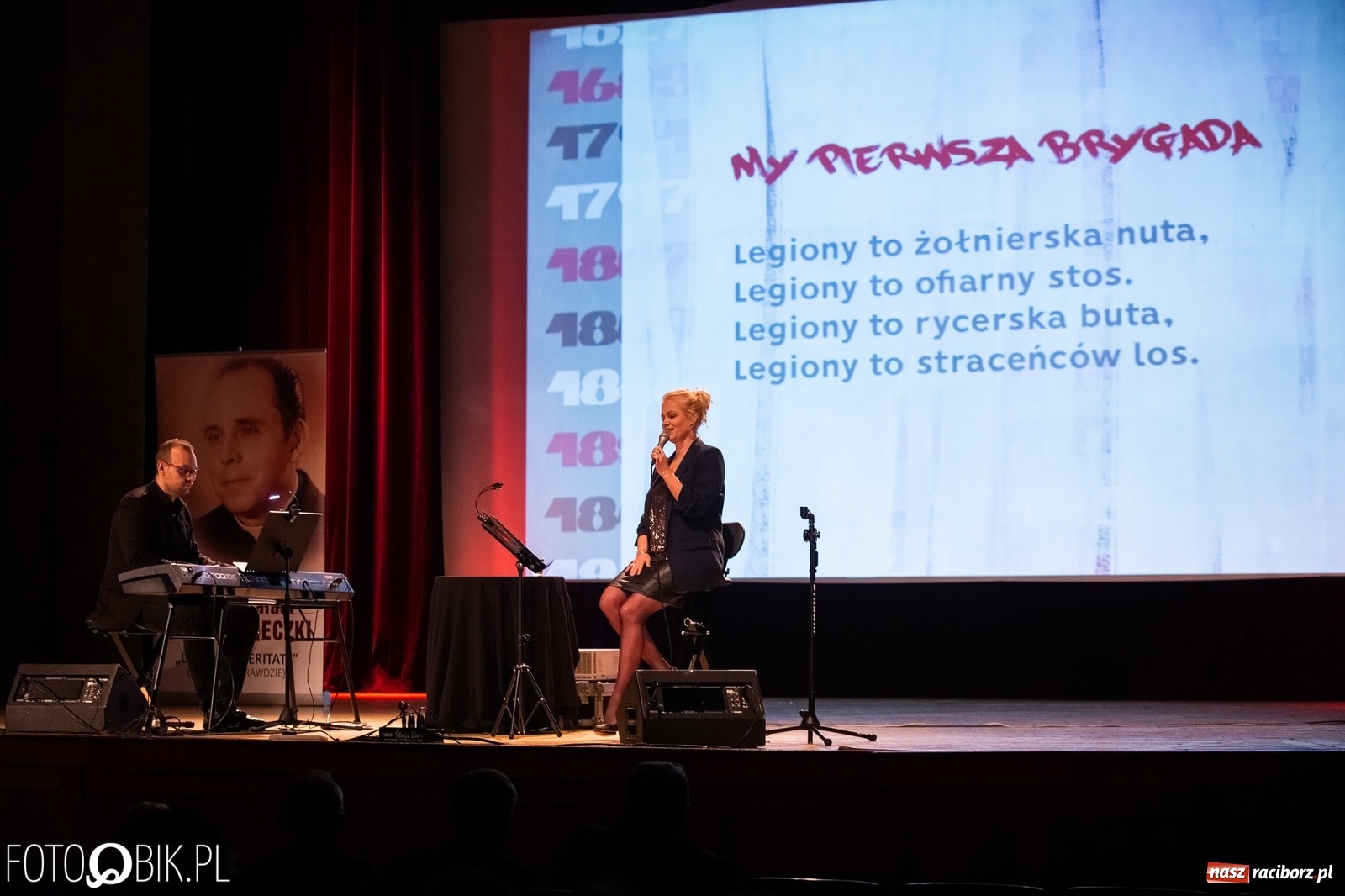 Zdjęcie w galerii na portalu naszraciborz.pl: Wręczono kolejne medale ks. Stefana Pieczki wiadomości z regionu