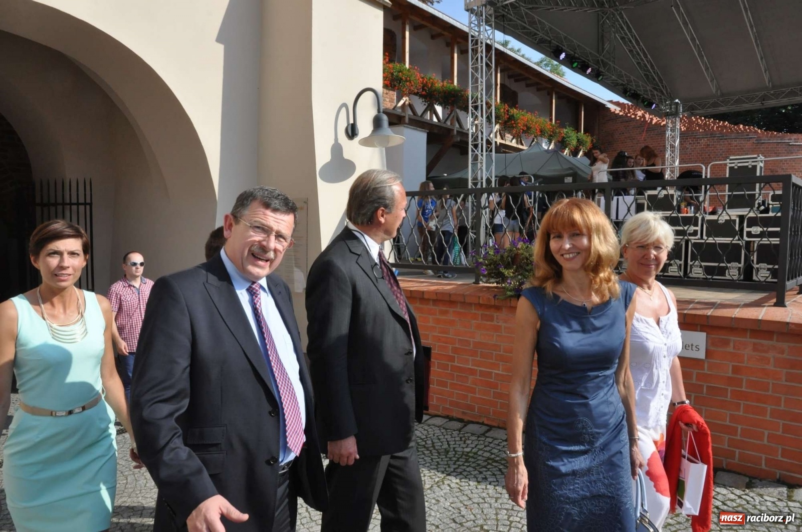 Zdjęcie w galerii na portalu naszraciborz.pl: Kto ma prawo do polskiej korony? Jak się okazuje obecny książę raciborski!  wiadomości z regionu