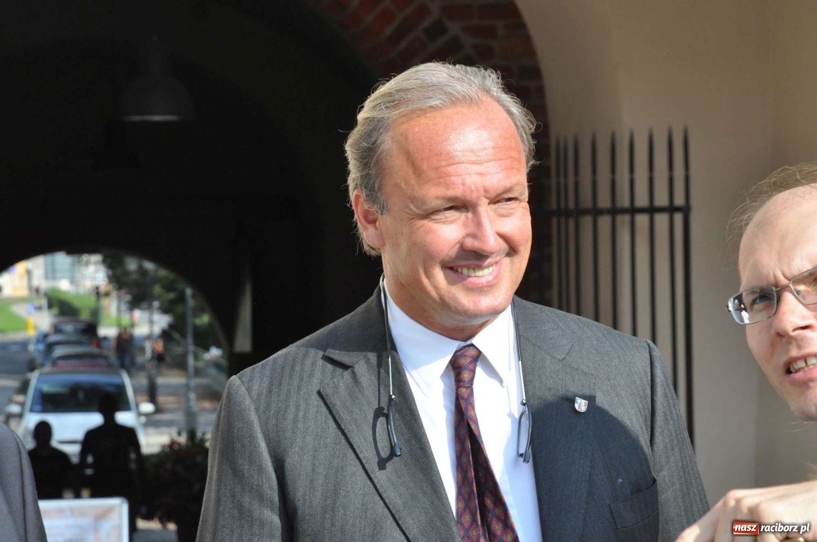 Zdjęcie w galerii na portalu naszraciborz.pl: Kto ma prawo do polskiej korony? Jak się okazuje obecny książę raciborski!  wiadomości z regionu