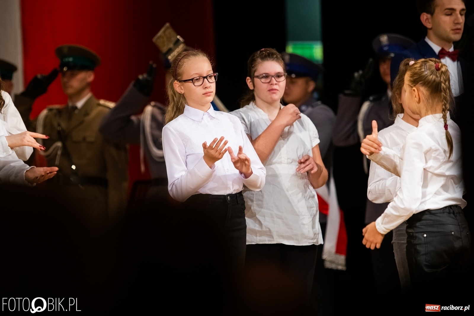 Zdjęcie w galerii na portalu naszraciborz.pl: Uroczysty apel z okazji Narodowego Święta Niepodległości i Dnia Służby Cywilnej wiadomości z regionu