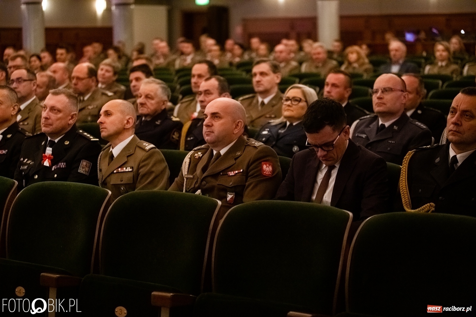 Zdjęcie w galerii na portalu naszraciborz.pl: Uroczysty apel z okazji Narodowego Święta Niepodległości i Dnia Służby Cywilnej wiadomości z regionu