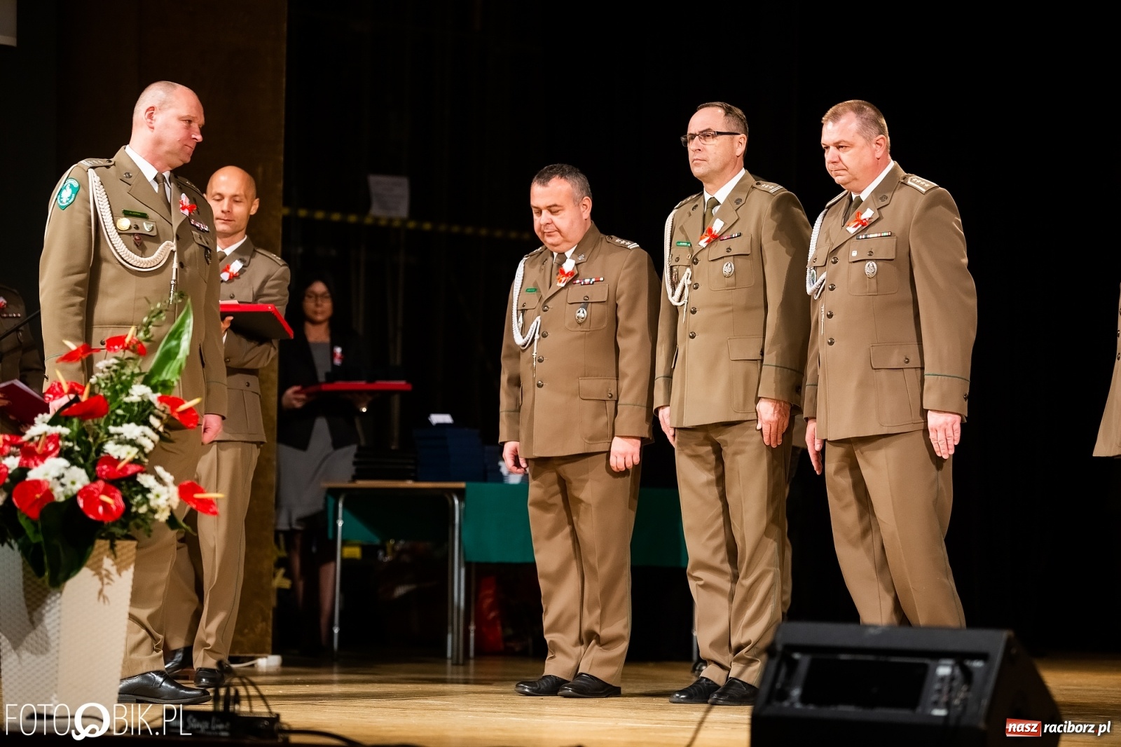 Zdjęcie w galerii na portalu naszraciborz.pl: Uroczysty apel z okazji Narodowego Święta Niepodległości i Dnia Służby Cywilnej wiadomości z regionu