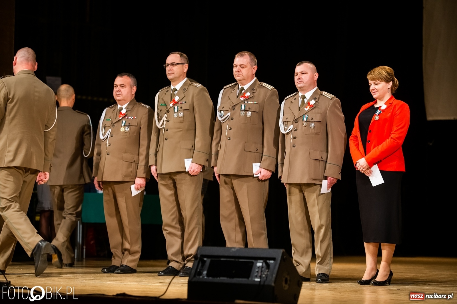 Zdjęcie w galerii na portalu naszraciborz.pl: Uroczysty apel z okazji Narodowego Święta Niepodległości i Dnia Służby Cywilnej wiadomości z regionu
