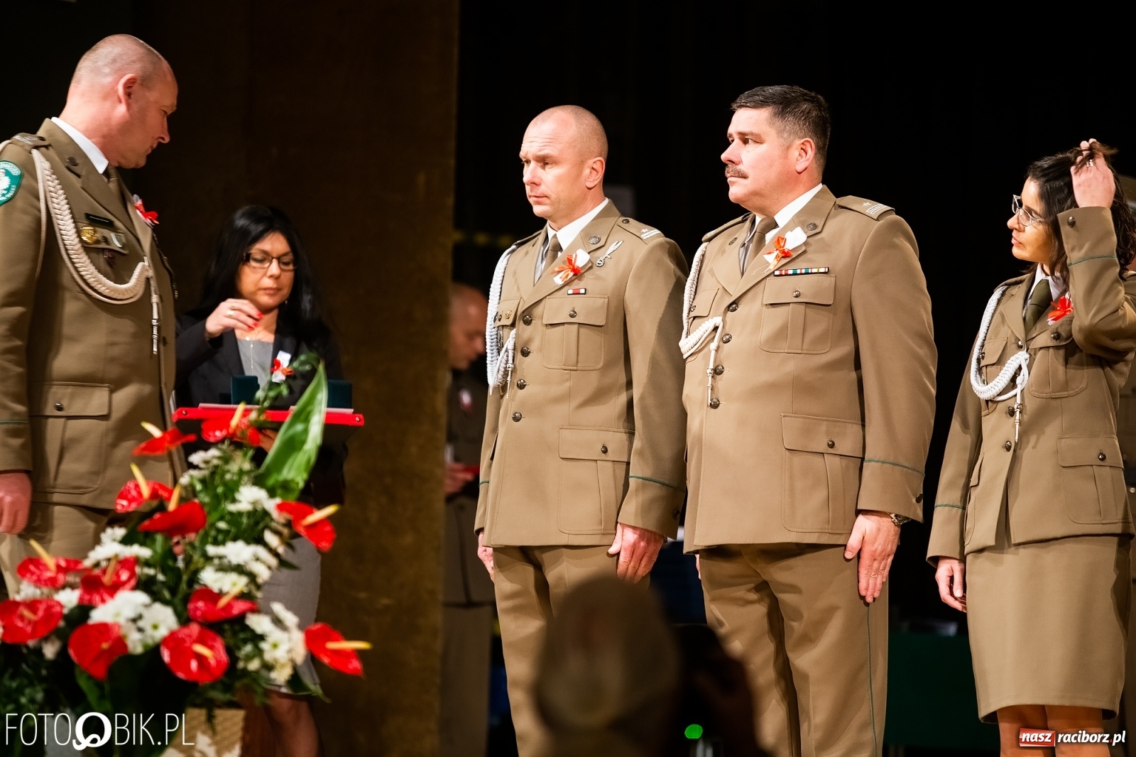 Zdjęcie w galerii na portalu naszraciborz.pl: Uroczysty apel z okazji Narodowego Święta Niepodległości i Dnia Służby Cywilnej wiadomości z regionu