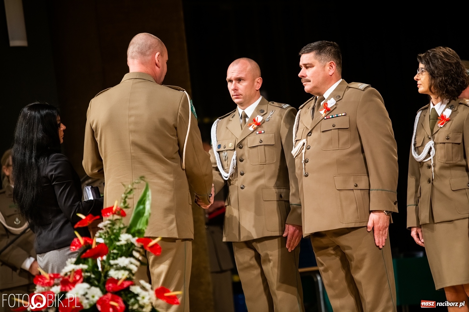 Zdjęcie w galerii na portalu naszraciborz.pl: Uroczysty apel z okazji Narodowego Święta Niepodległości i Dnia Służby Cywilnej wiadomości z regionu